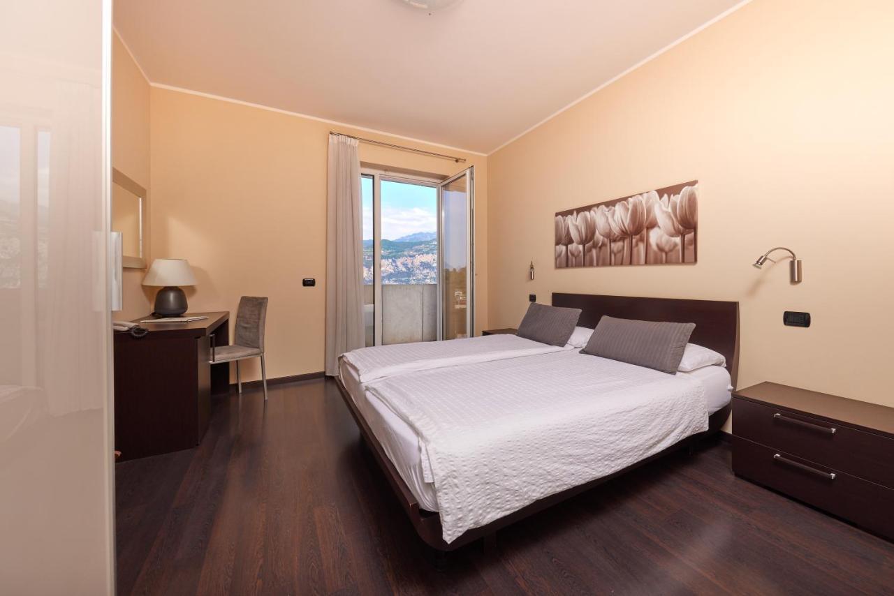 Hotel Smeralda 3*