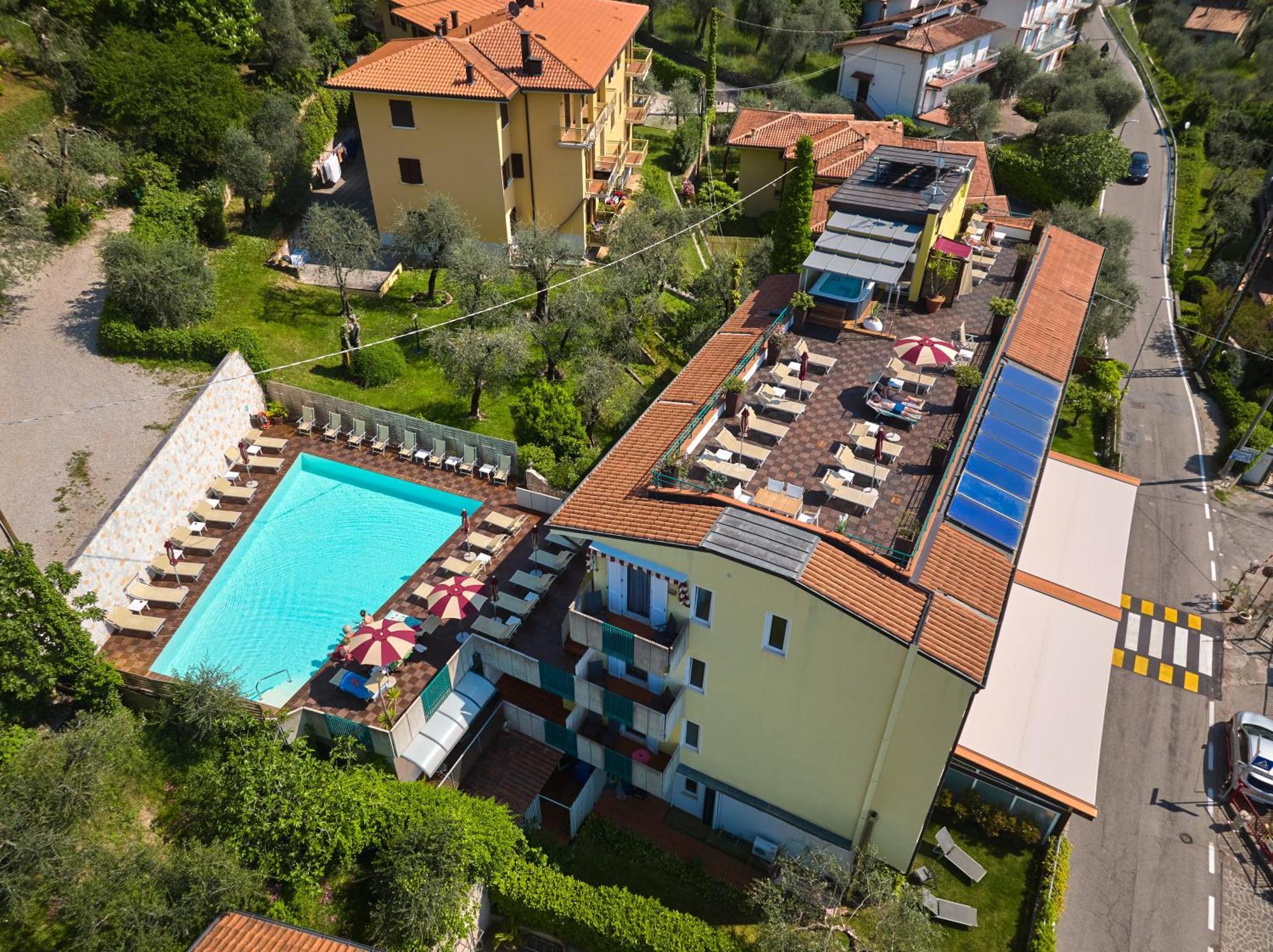 Smeralda Hotel 3*