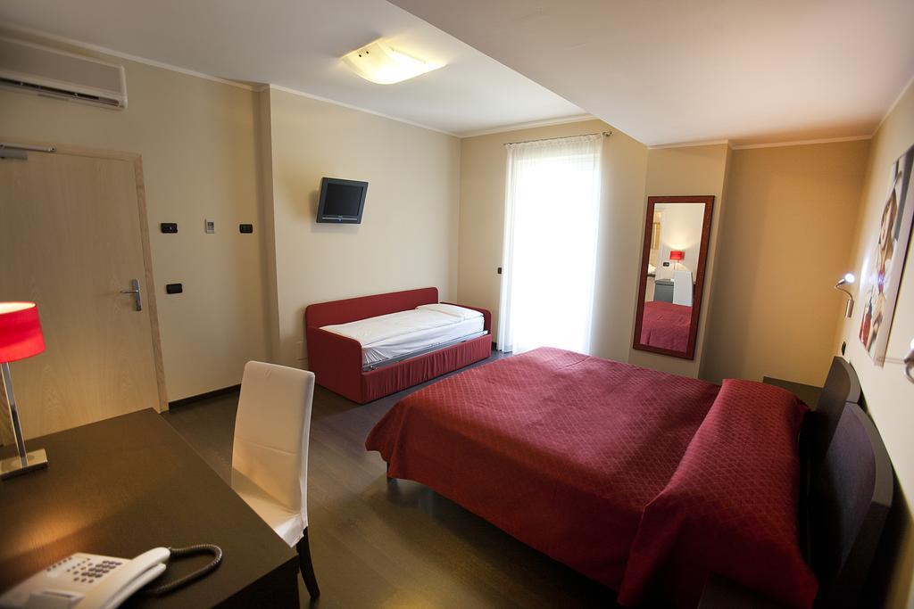 Hotel Smeralda 3*