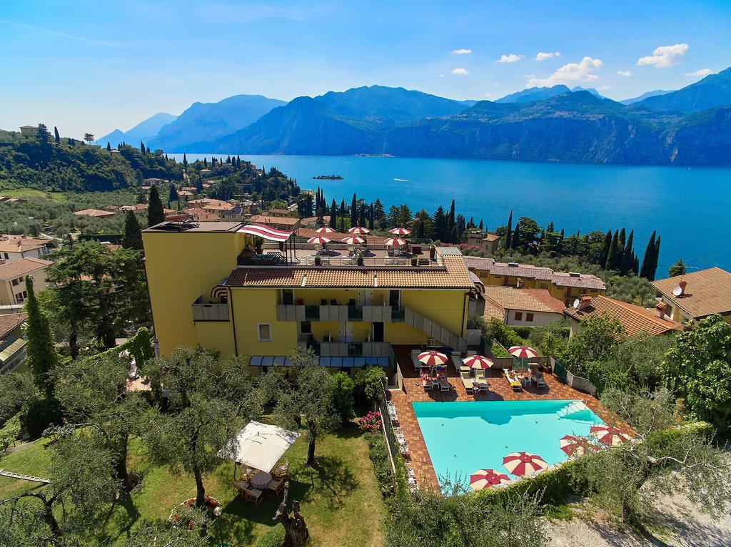 Hotel Smeralda 3*