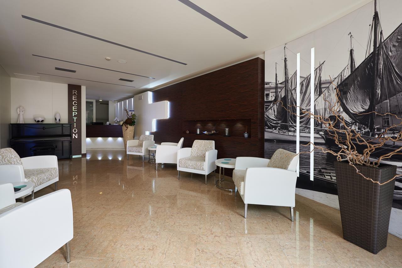 Hotel Smeralda 3*